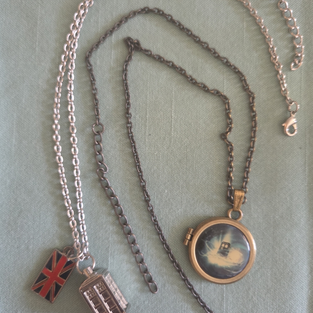 BBC Dr. WHO Necklace Bundle